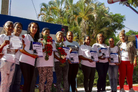 Ratifican unidad femenina en favor de la Patria