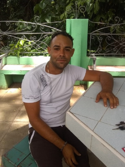 Héctor: el joven que da lo mejor de sí  en el surco
