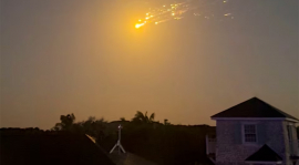 Rara luz vista en el cielo este jueves provino nuevamente de cohete lanzado por SpaceX