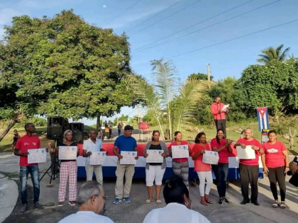Celebran acto municipal por efemérides del Moncada