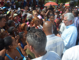 Díaz-Canel y Morales Ojeda visitaron los municipios de San Luis, en Santiago de Cuba, y de Yateras, en Guantánamo