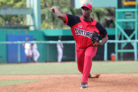 Avispas ceden, pero comandan la Serie Nacional