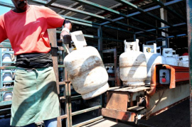 Agotado el gas licuado, se detiene la comercialización hasta próxima descarga