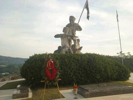 En Tercer Frente, homenaje al Comandante Almeida