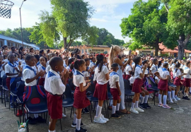 Desafiando las dificultades, los centros estudiantiles abrieron sus puertas