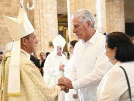 Asiste presidente cubano a misa por el Pontificado del Papa Francisco