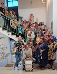 En Santiago de Cuba la banda de música francesa Cubali Breizh