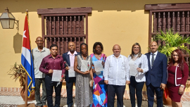 Entrega Ciencias Médicas títulos de Doctor en Ciencias