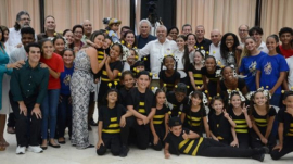 Condecoran con Orden Félix Varela de Primer Grado a La Colmenita y Tin Cremata