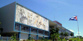 Reconocen méritos profesionales de docentes universitarios