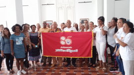 Recibe Bandera 85 Aniversario de la CTC Fondo Cubano de Bienes Culturales en Santiago de Cuba