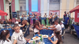 Detrás de las Noches Santiagueras