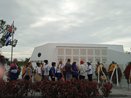 En Mella la despedida hacia la eternidad