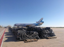 Parte de Bolivia avión con ayuda humanitaria para los afectados por incendio en Matanzas