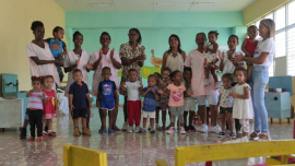 Entrega y dedicación para los niños en Idiomas de amor