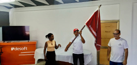 Desoft Santiago de Cuba recibe por tercer año consecutivo la bandera Vanguardia Nacional