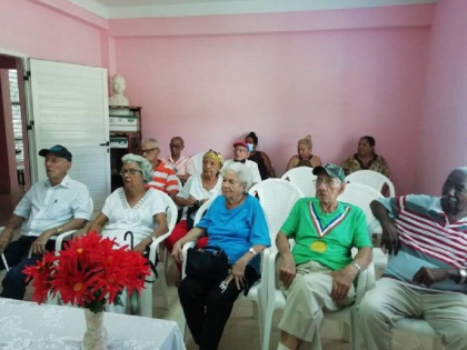 Encuentro en la Upec con los fundadores del Sierra Maestra