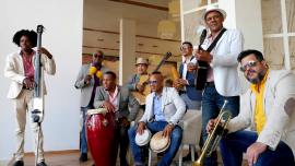 Director del “Santiaguero”, septeto nominado al Latin Grammy, felicita al periódico Sierra Maestra