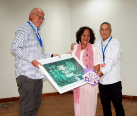 Recibe Natividad Alfaro Pena Premio Nacional de Edición