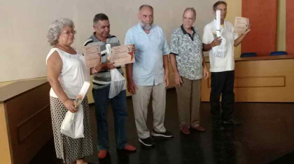 Instan historiadores a fortalecer vínculos con el pasado