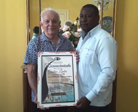Reconoce Cuba a líder de Asociación de Amistad Alizay sin Fronteras