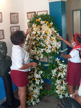 Homenaje al Titán de Bronce