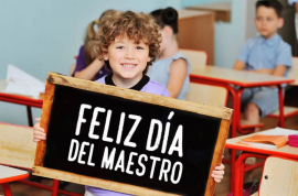 Agasajo eterno de los educadores cubanos en su dia