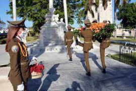 Céspedes, ofrenda floral al Padre de la Patria