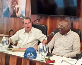“El municipio es el que debe sostener al país”
