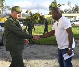 Díaz-Canel en Santiago: "Estamos vivos, y como estamos vivos, vamos a seguir combatiendo"