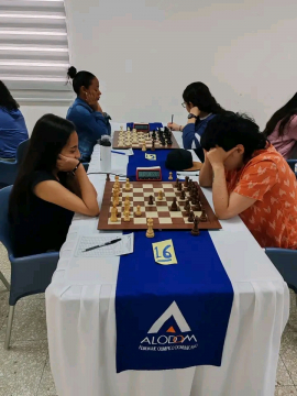 Ajedrecistas santiagueras participan en Campeonato Continental