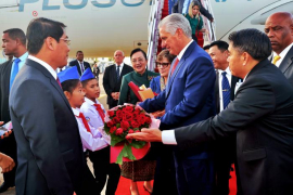 Laos da la bienvenida a Díaz-Canel