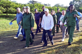 Machado Ventura impulsa programa de peces de agua dulce