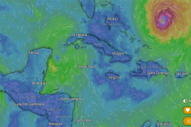 Depresión Tropical 10 con lento movimiento al este de Yucatán