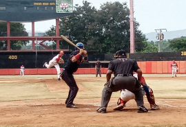 ¡Fiesta en el Guillermón! Santiago iguala play-off contra Camagüey