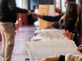 Eligen autoridades de provincias argentinas