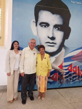 Doctores santiagueros recibieron orden Carlos Juan Finlay