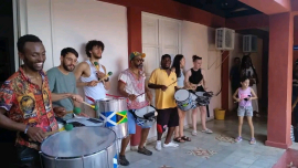 En Santiago de Cuba miembros del Carnaval Multinacional de Edimburgo