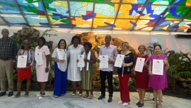 Reconocen a trabajadores del Partido Comunista de Cuba