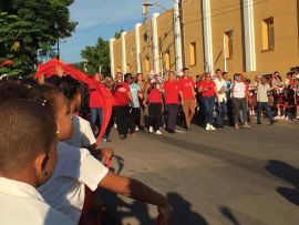 Marcha la juventud santiaguera por sus ideales