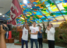 Abanderan delegación santiaguera al X Congreso de la FEU