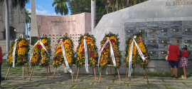 Homenaje a héroes que viven en su pueblo