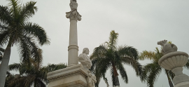 Tributo al Padre de la Patria en el aniversario 204 de su natalicio