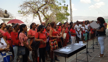Firman Código de Ética Trabajadores Sociales