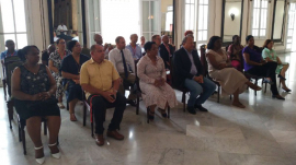 Entregan Mérito por la Vida a la alcaldía de Le Lamentin