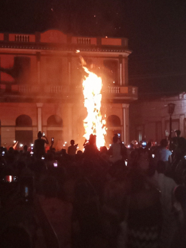 QUEMARON AL DIABLO Y CON ESTE LO MALO DEL FESTIVAL