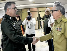 Presidieron Raúl y Díaz-Canel acto de ascenso en el Ministerio del Interior