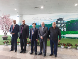 Parlamentarios de Cuba llegan a Vietnam en visita de trabajo